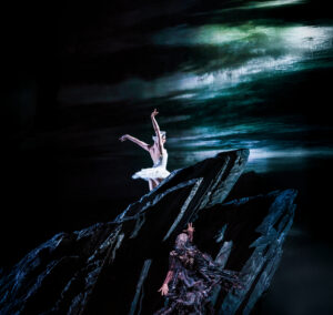SWAN LAKE EVENING PERFORMANCE, The Royal Ballet_ROH,Odette_Odile ; Natalia Osipova, Prince Siegfried; Matthew Ball, Queen; Elizabeth McGorian, von Rothbart; Gary Avis,Two Sisters; Itziar Mendizabal, Beatriz Stix_Brunell,Benno; Alexander Campbell,von Rothbart’s Double; Tomas Mock,Princess Odette’s Double; Leticia Dias,Four Cygnets; Meaghan Grace Hinkis, Leticia Stock, Elizabeth Harrod, Romany Pajdak,Two Big Swans; Mayara Magri, Claire Calvert,Spanish Woman; Tierney Heap,Neapolitan Woman; Meaghan Grace Hinkis,Neapolitan Man; Tristan Dyer,