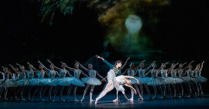 Mayara Magri (Odette/Odile) and Cesar Corrales (Prince Siegfried) in Swan Lake by The Royal Ballet @ ROH.(Opening 01-03-2022)©Tristram Kenton 03-22(3 Raveley Street, LONDON NW5 2HX TEL 0207 267 5550  Mob 07973 617 355)email: tristram@tristramkenton.com