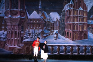 London, UK. 06.12.2021. Production images of The Royal Ballet’s The Nutcracker with Yasmine Naghdi and Cesar Corrales. Cinema relay cast. © 2021 ROH. Photograph by Foteini Christofilopoulou.
